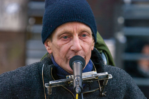 03-05-2011-17-00-41-Pentax-K20D_9483.jpg