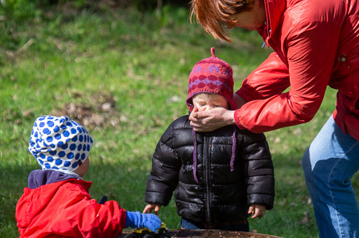 Frá ári til árs
 Hero