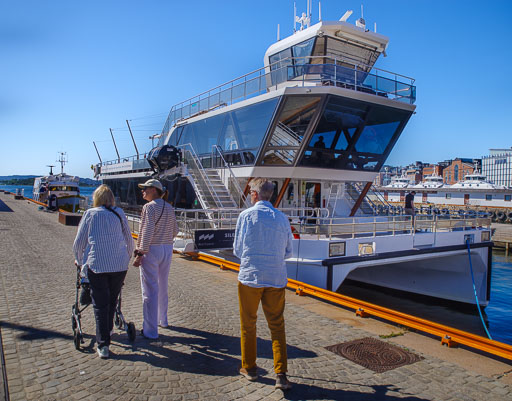 Góður dagur með góðu fólki
 Hero