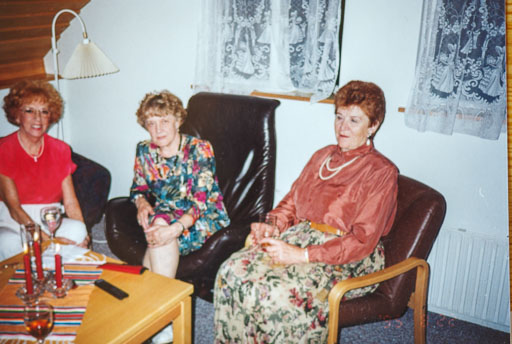 Gamlar strandar myndir
 Hero